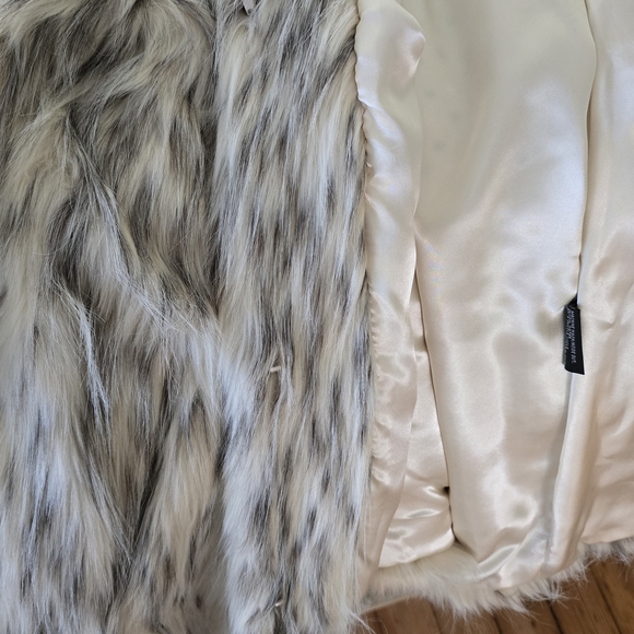 Cream Faux Fur Coat - Picture 6 of 6